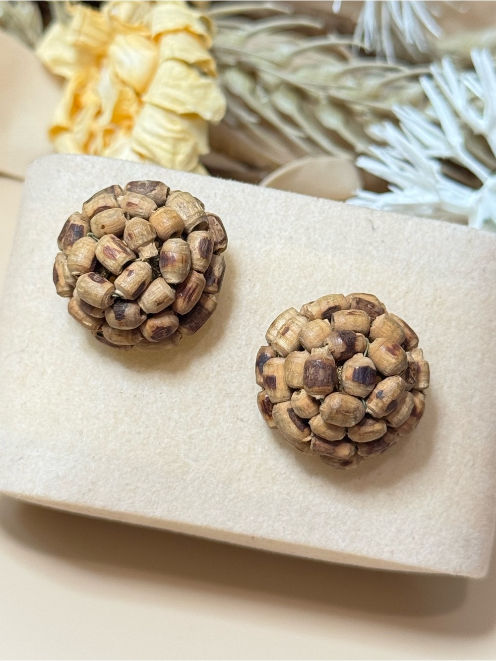 Vintage Wood Bead Cluster Stud Earrings Gold Tone Boho Statement Jewelry